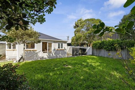 Photo of property in 5 Oriental Street, Petone, Lower Hutt, 5012