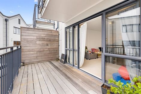 Photo of property in Krisley Court, 16/6 Ambrico Place, New Lynn, Auckland, 0600