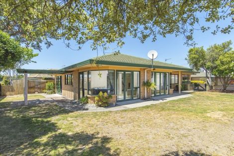 Photo of property in 6 Beachlands Place, Papamoa Beach, Papamoa, 3118