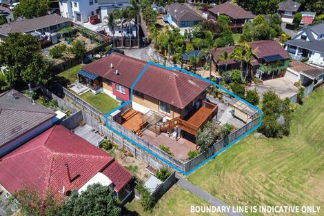 Photo of property in 2/28 Birman Close, Half Moon Bay, Auckland, 2012