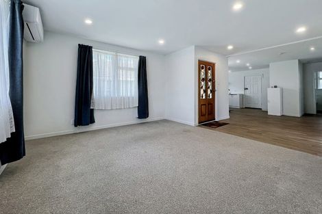 Photo of property in 126 Castor Crescent, Cannons Creek, Porirua, 5024