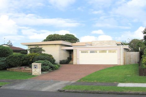 Photo of property in 35 Majesty Place, Half Moon Bay, Auckland, 2012