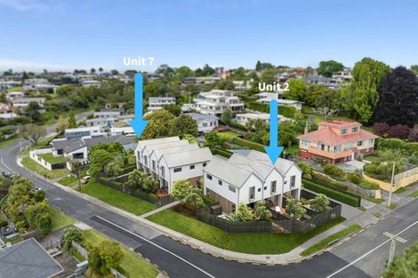 Photo of property in 2/59 Seaview Road, Glenfield, Auckland, 0629