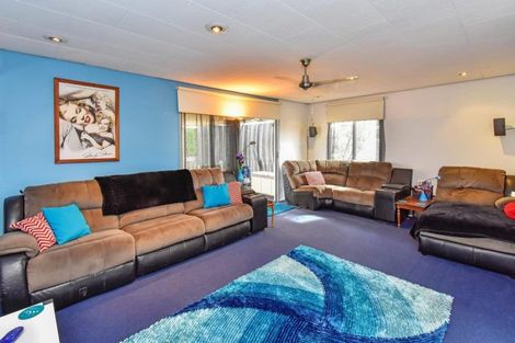 Photo of property in 1/12 Zurich Place, Weymouth, Auckland, 2103