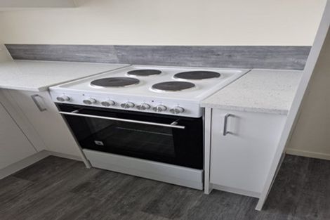 Photo of property in 7a Abel Tasman Avenue, Henderson, Auckland, 0610