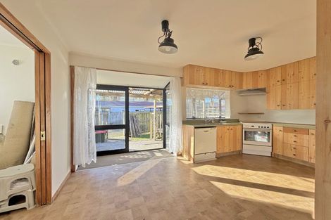 Photo of property in 6 Mangos Place, Pakuranga, Auckland, 2010