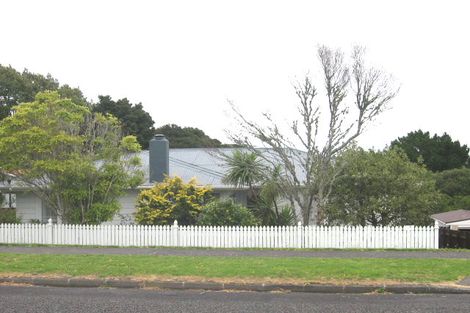 Photo of property in 22 Seaview Road, Glenfield, Auckland, 0629