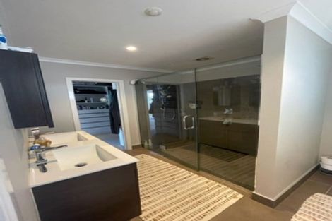 Photo of property in 24 Bevyn Street, Castor Bay, Auckland, 0620