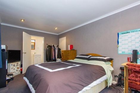 Photo of property in 41b Woodglen Road, Glen Eden, Auckland, 0602