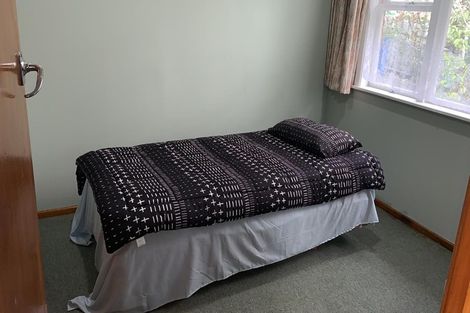 Photo of property in 16 Mcleod Road, Henderson, Auckland, 0612