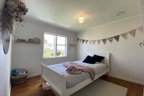 Photo of property in 257 Titirangi Road, Titirangi, Auckland, 0604