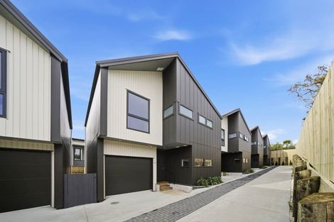 Photo of property in 10b Neptune Avenue, Beach Haven, Auckland, 0626