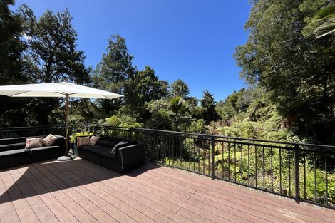 Photo of property in 701 Scenic Drive, Henderson Valley, Auckland, 0612