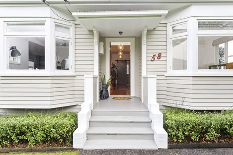 Photo of property in 58 Taylor Road, Mangere Bridge, Auckland, 2022