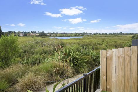 Photo of property in 38 Matawhanga Drive, Wattle Downs, Auckland, 2103