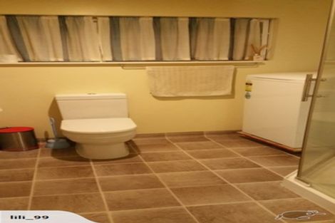 Photo of property in 48 Reeves Road, Pakuranga, Auckland, 2010