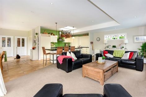 Photo of property in 55 Jeffreys Road, Fendalton, Christchurch, 8052