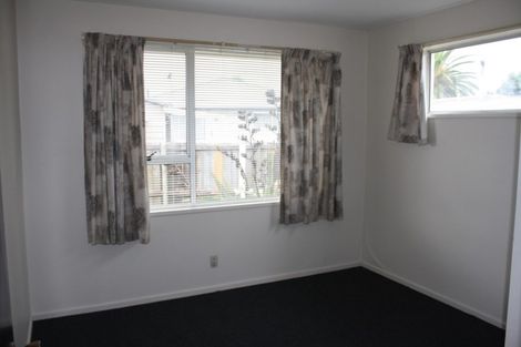 Photo of property in 2/8a Takapu Place, Bromley, Christchurch, 8062
