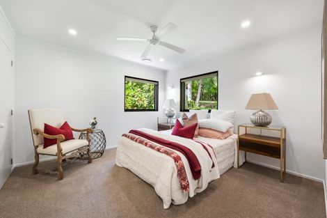 Photo of property in 349 Clifton Road, Whitford, Howick, 2571