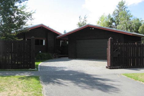 Photo of property in 1 Avoca Place, Darfield, 7510