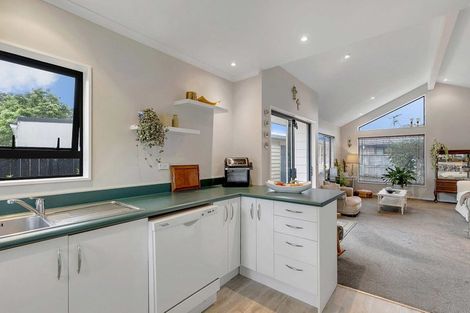 Photo of property in 37 Apple Terrace, Ranui, Porirua, 5024