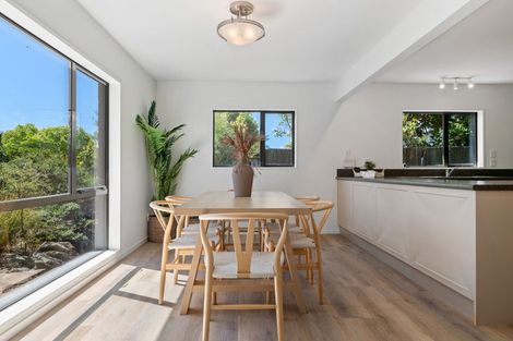 Photo of property in 10 Woodstock Place, Russley, Christchurch, 8042