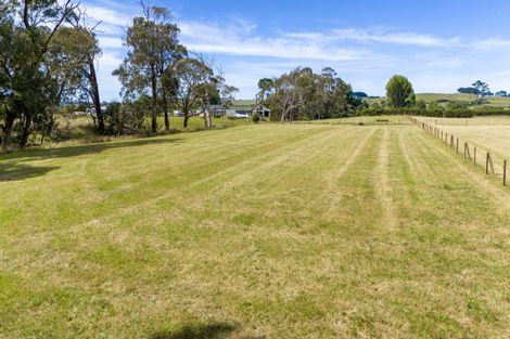 Photo of property in 53 Ladys Mile, Eltham, 4322