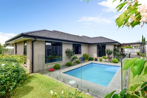 Photo of property in 8 Carlingford Rise, Dinsdale, Hamilton, 3204