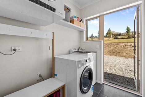 Photo of property in 8b Queensberry Terrace, Queensberry, Cromwell, 9383