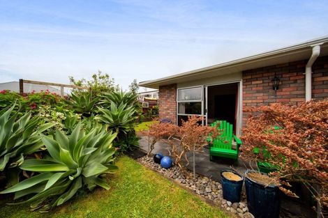 Photo of property in 13b Turehu Street, Merrilands, New Plymouth, 4312