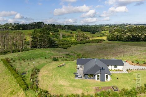 Photo of property in 225b Amreins Road, Taupaki, 0782