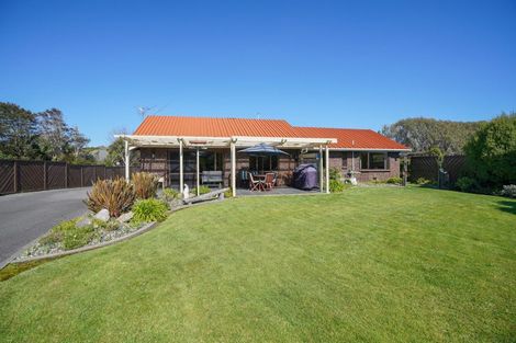 Photo of property in 211 Dunns Road, Otatara, Invercargill, 9879