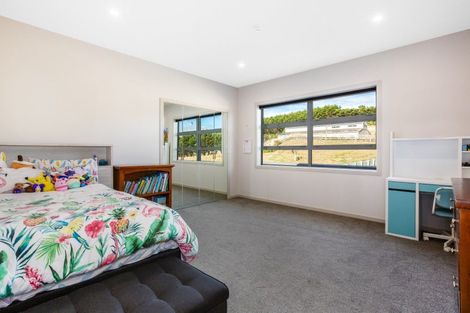 Photo of property in 75b Paremata Haywards Road, Pauatahanui, Porirua, 5381