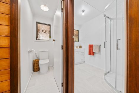 Photo of property in 66 Kent Terrace, Midhirst, Stratford, 4394