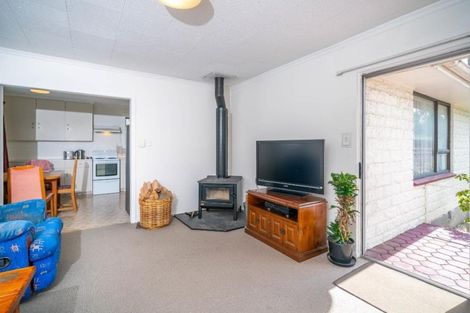 Photo of property in 3 Lomond Place, Woolston, Christchurch, 8062