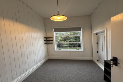 Photo of property in 17 Momona Road, Greenlane, Auckland, 1051