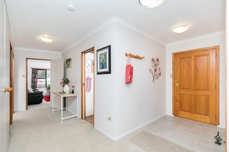 Photo of property in 64 Dixon Road, Glenview, Hamilton, 3206