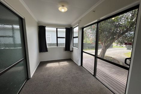 Photo of property in 20 Bryant Street, Takaro, Palmerston North, 4412