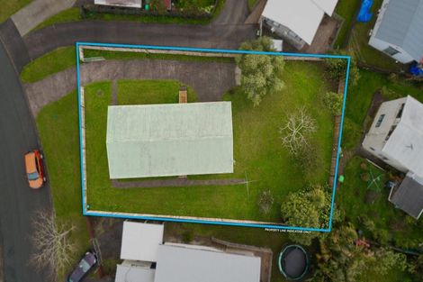 Photo of property in 5 Flaunty Place, West Harbour, Auckland, 0618