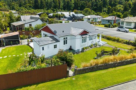 Photo of property in 26 Jollie Street, Geraldine, 7930