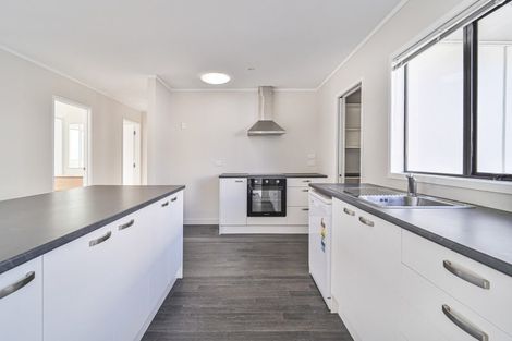 Photo of property in 1 Breadalbane Road, Havelock North, 4130