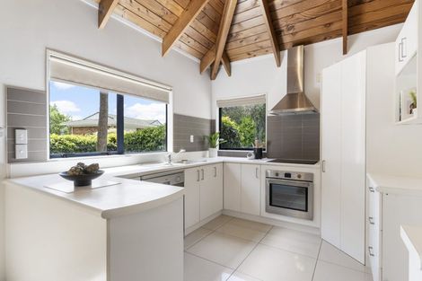 Photo of property in 2/16 Duncan Avenue, Te Atatu South, Auckland, 0610