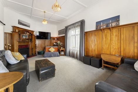 Photo of property in 55 Vivian Street, New Plymouth, 4310