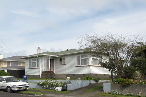 Photo of property in 5 Watene Crescent, Waitara, 4320