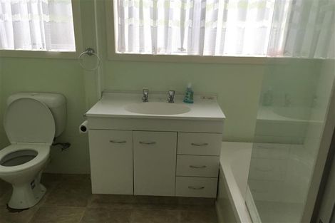 Photo of property in 2/49 Zita Maria Drive, Massey, Auckland, 0614