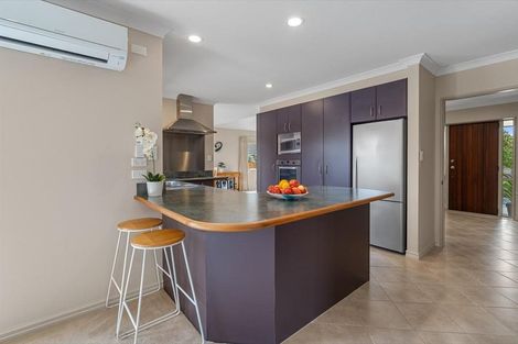 Photo of property in 28 Redhaven Place, Bethlehem, Tauranga, 3110