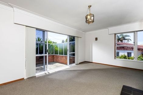 Photo of property in 98a Arran Road, Browns Bay, Auckland, 0630