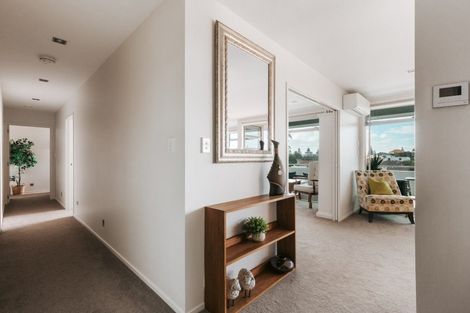 Photo of property in Palm Cove Apartments, 302/6 Tawa Street, Mount Maunganui, 3116