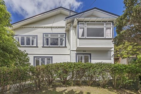Photo of property in 112 Sutherland Road, Melrose, Wellington, 6023