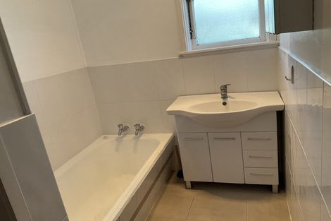 Photo of property in 5 Devon Place, Roslyn, Palmerston North, 4414